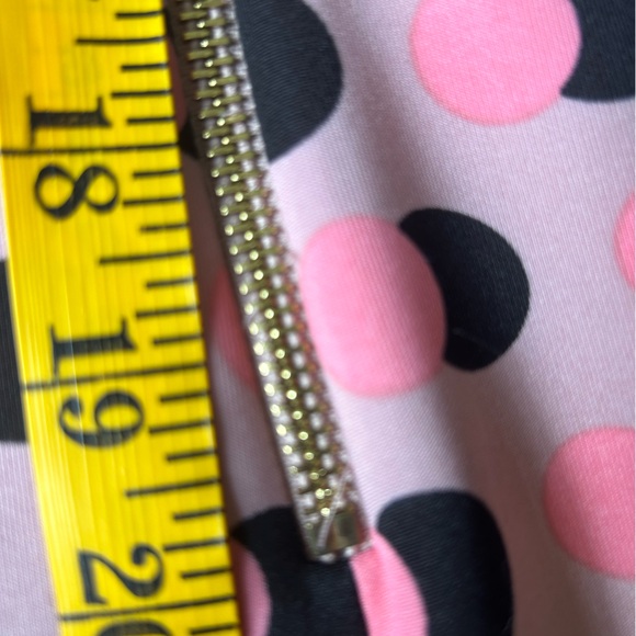 NWT Muse fitted pink sheath dress /geometric design. Sleeveless. Size 0 - Picture 12 of 13